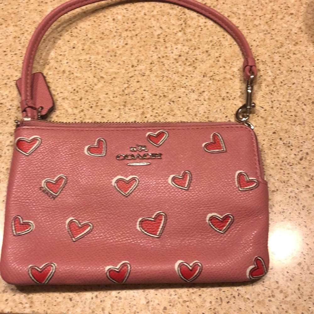 coach wristlet  GUC